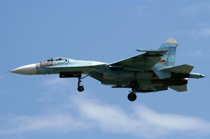 Máy bay chiến đấu Su-27SK của Không quân Việt Nam, do Nga chế tạo.
